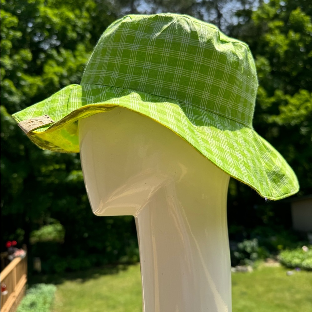 Handcrafted bucket hat - Picture 5 of 6